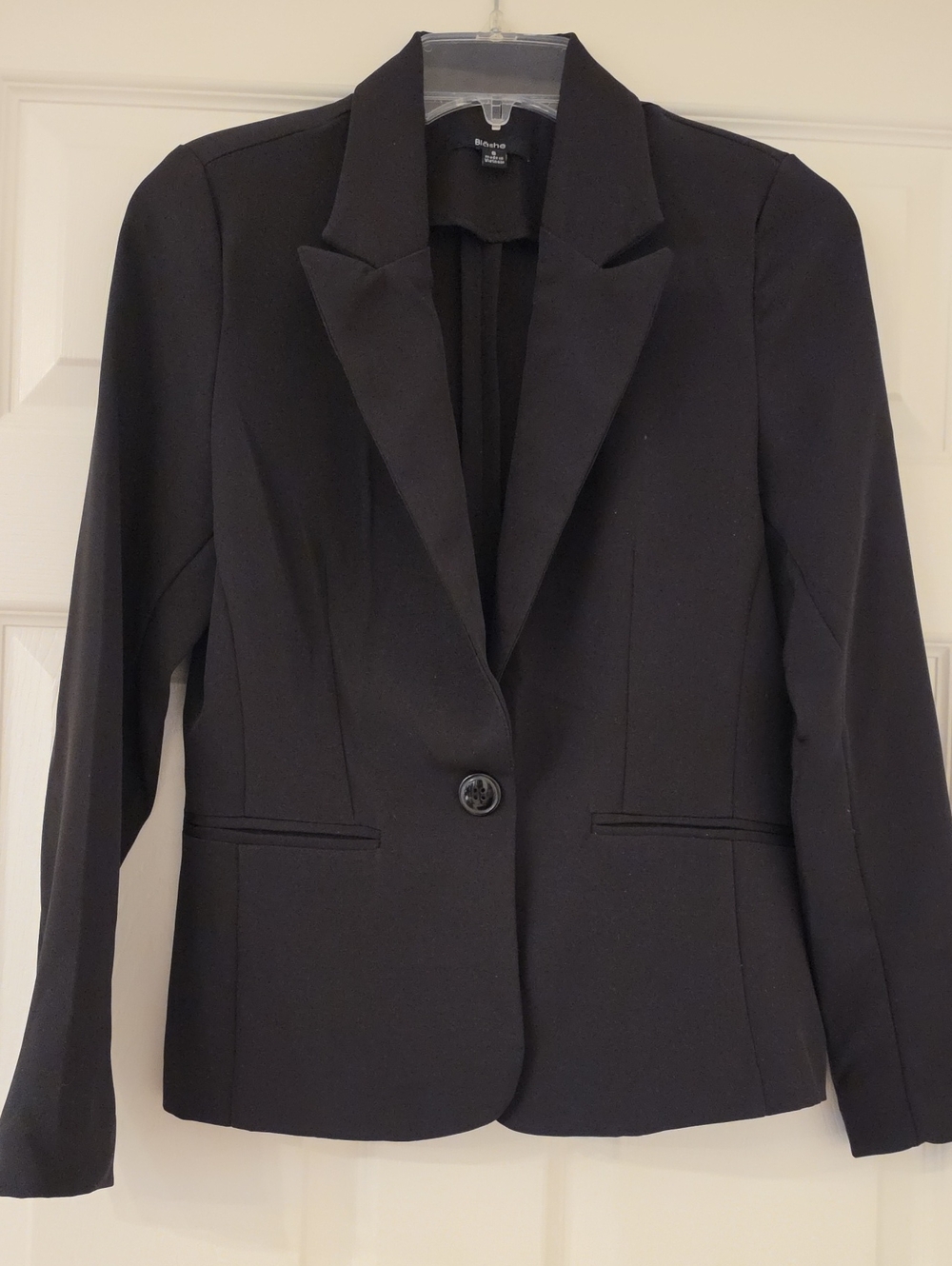 Black Single-Button Notch Lapel Blazer - Women's